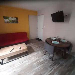 Appartement T2 Cosy De 40 à 50 M2 Idéal Pour Un Déplacement Pro Les Iris, Bourg-Saint-Andéol